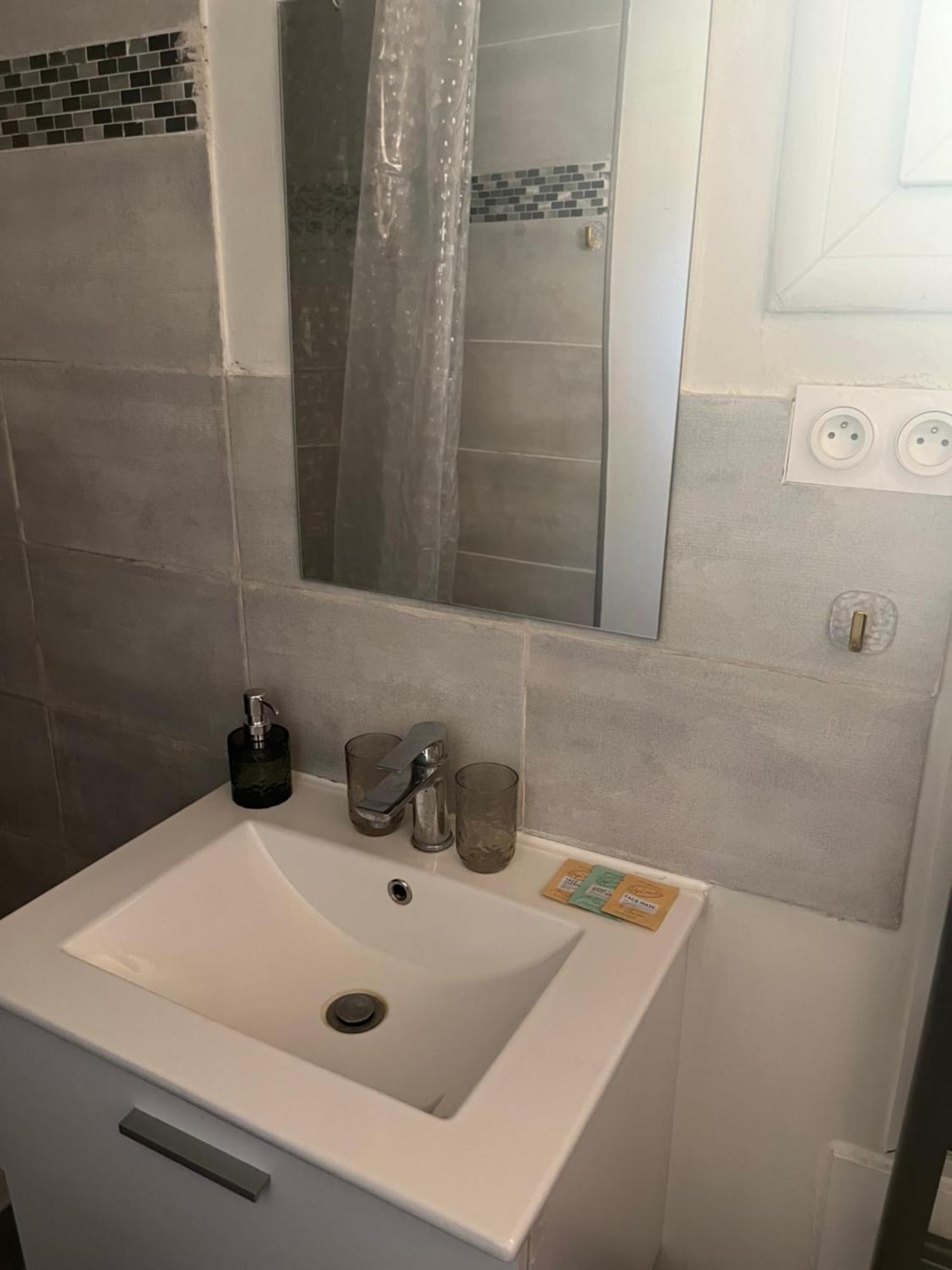 Charmant Appartement Climatise Quartier Las Cobas Perpignan Exterior photo